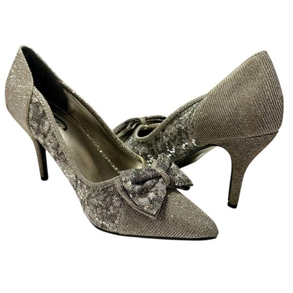 J.Renee Henretta Silver Sequin Bow Glitter Pointed Heels Size 9.5 Formal Wedding - Picture 2 of 15